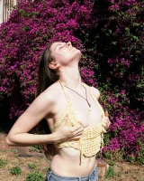 Girls Out West - 03-anais-hippie-chick-0003