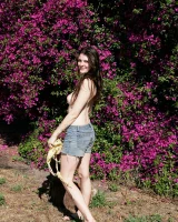 Girls Out West - 18-anais-hippie-chick-0018