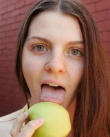 Girls Out West - 31-anais-hippie-chick-0031