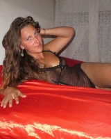 Girls Out West - 19-cleo_scarey_valentines021