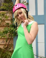 Girls Out West - 02-dante_rollerskates_004