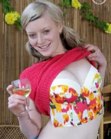 Girls Out West - 07-011