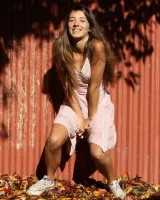 Girls Out West - 01-002