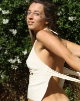 Girls Out West - 37-35652079_flori_rose_garden_an