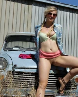 Girls Out West - 35-car049