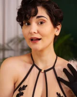 Girls Out West - 06-ivana-liquor-sweet-seduction-0006