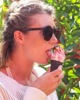 Girls Out West - 03-ivy-melt-0003