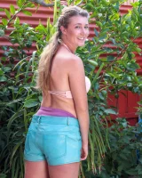 Girls Out West - 11-ivy-melt-0011