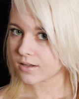 Girls Out West - 38-jaimie-shopping-0038