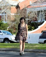 Girls Out West - 02-shopping003