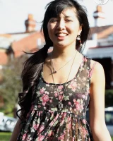 Girls Out West - 03-shopping004