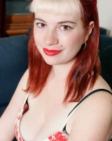 Girls Out West - 02-kristin-lively-0002