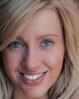 Girls Out West - 40-larissa-in-house-0040