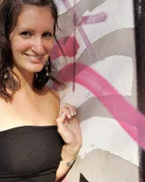 Girls Out West - 05-lisa-graffiti-0005