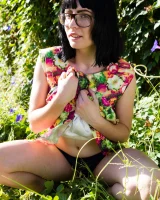 Girls Out West - 07-marina-greenery-0007