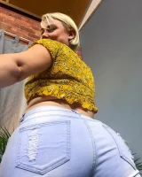 Girls Out West - 05-max-riesling-is-hot-0005