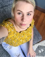 Girls Out West - 11-max-riesling-is-hot-0011