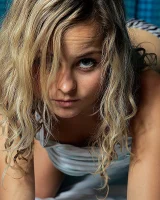 Girls Out West - 06-molli_bed038