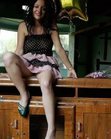 Girls Out West - 03-nari_party654