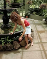 Girls Out West - 02-pam_glass_house004