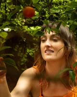 Girls Out West - 06-peach-lady-garden-0006