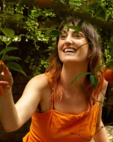 Girls Out West - 07-peach-lady-garden-0007