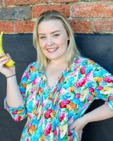 Girls Out West - 01-penelope-banana-01