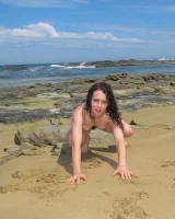 Girls Out West - 38-rosie-on-holiday-0041