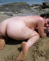 Girls Out West - 77-rosie-on-holiday-0088