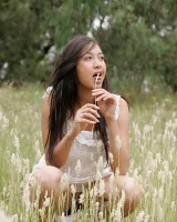 Girls Out West - 06-008