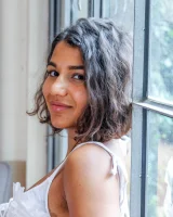 Girls Out West - 02-rubi_valentine_window_light-02