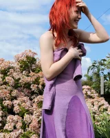 Girls Out West - 65-roadside091