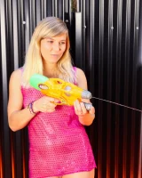 Girls Out West - 03-stella-super-03