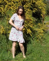 Girls Out West - 27-tree032