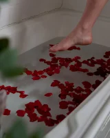 Girls Out West - 10-tally-wet-rose-0010