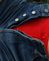 Girls Out West - 15-018